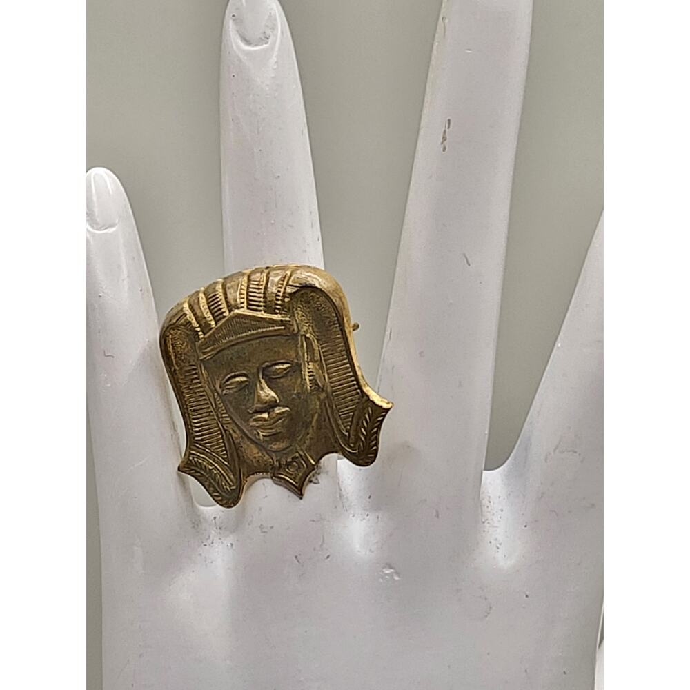 Vintage Egyptian Pharaoh Head Ring Adjustable Brass Tone Costume Novelty MCM